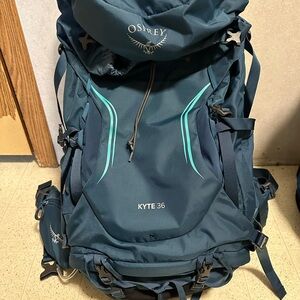 Osprey Women’s Kyte 36 Hiking Backpack